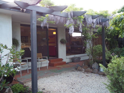 Myamba House Kyneton - Tourism Canberra 1