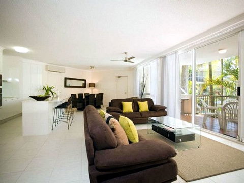 Noosa Tropicana - Tourism Canberra 0
