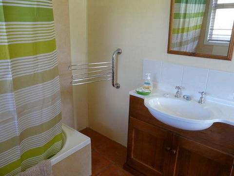 Oaklea Bed And Breakfast & Cottages - Tourism Canberra 4