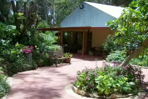 Rainforest Retreat Murray Bridge - Tourism Canberra 1