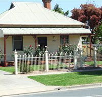 Serenity On The Border Self Catered Bed  Breakfast - Tourism Canberra