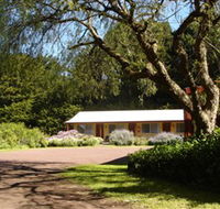Twelve Apostles Motel  Country Retreat - Tourism Canberra