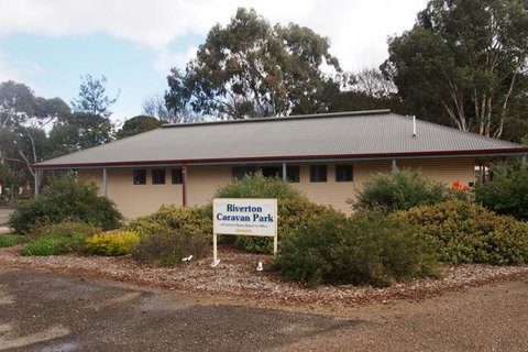 Riverton Caravan Park - Tourism Canberra 1