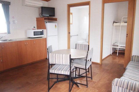 Riverton Caravan Park - Tourism Canberra 2
