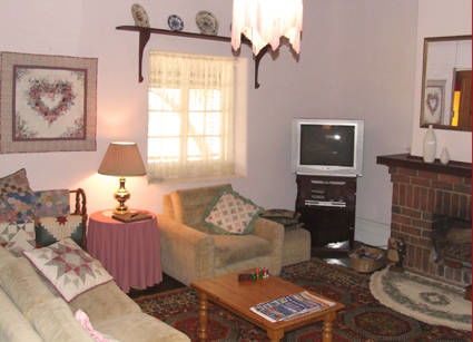 Rock Of Ages Cottage B&B - Tourism Canberra 1