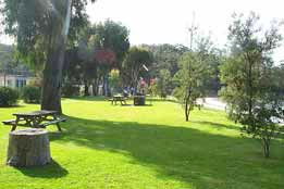 Sapphire Sun Eco Holiday Village - Tourism Canberra 0
