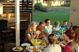 Seashells Beachfront Resort - Tourism Canberra 3