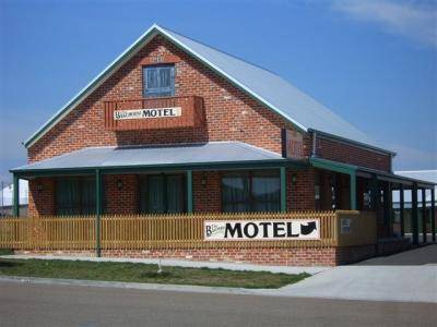 The Bakehouse Motel - Tourism Canberra 0