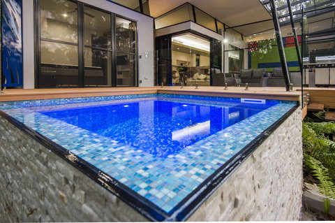 The Feathered Nest - Luxury Wildlife Retreat - Tourism Canberra 6