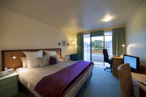 The Waterfront Wynyard - Tourism Canberra 0