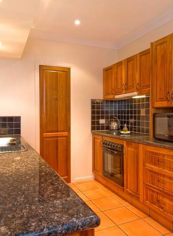 Tinaroo Lake Resort - Holiday Apartments - Tourism Canberra 7