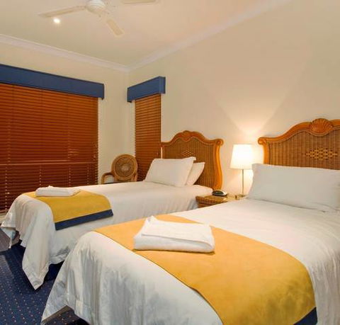 Tinaroo Lake Resort - Holiday Apartments - Tourism Canberra 8