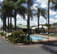 Town  Country Motor Inn Tamworth - Tourism Canberra