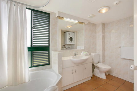 Tropic Towers Apartments - Tourism Canberra 14