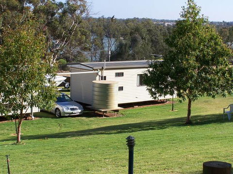 Weir Caravan Park Robinvale - Tourism Canberra 1