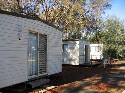 Westview Tourist Caravan Park - Tourism Canberra 5