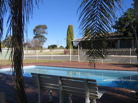 Westview Tourist Caravan Park - Tourism Canberra 6