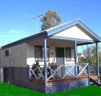 Pinjarra Cabins and Caravan Park - Tourism Canberra