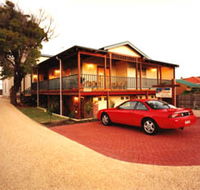 The Terrace Villas - Tourism Canberra