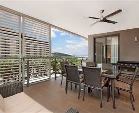 Absolute Waterfront Rainforest Apartment - Tourism Canberra 1