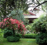 Allan Court Gardens Accommodation - Tourism Canberra