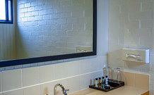 Country Roads Motor Inn - Tourism Canberra 1