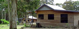 Banksia Lake Cottages - Tourism Canberra 0