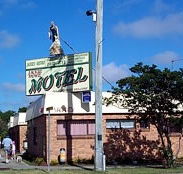 Jackie Howe Motel - Tourism Canberra