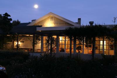 Holmwood Guest House - Tourism Canberra 8
