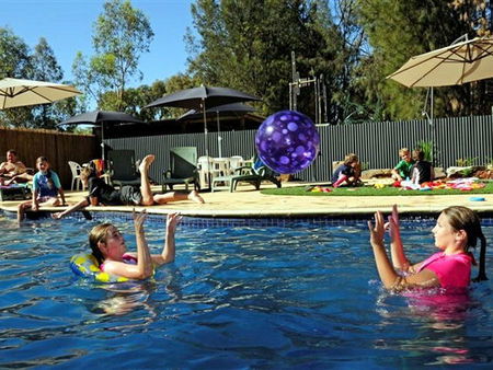  Tourism Canberra