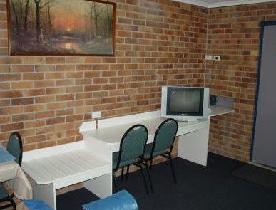 Tally Ho Motor Inn - Tourism Canberra 4