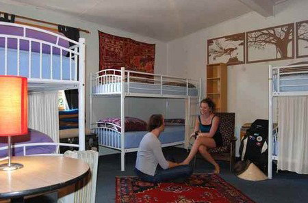 The Flying Fox Backpackers - Tourism Canberra 4