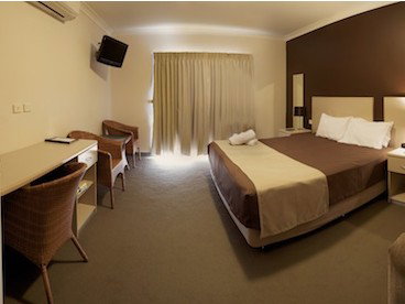 Warners At The Bay - Tourism Canberra 1