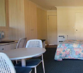Zig Zag Motel - Tourism Canberra 1
