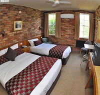 Log Cabin - Tourism Canberra