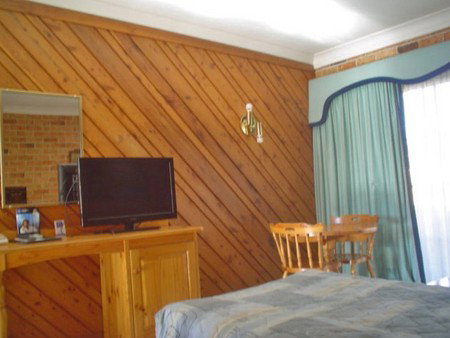 Coachmans Rest Motor Lodge - Tourism Canberra 2