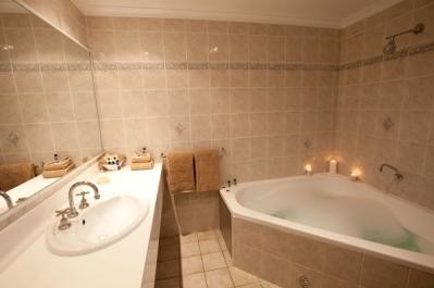 Endeavour Court Motor Inn - Tourism Canberra 4