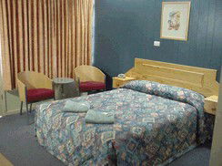 Mid Town Motor Inn - Tourism Canberra 0