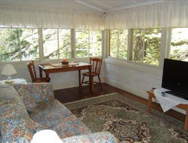 Whispering Pines - Tourism Canberra 2