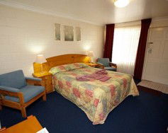 Alabaster Motel - Tourism Canberra 3