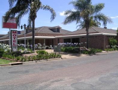 Exies Bagtown - Tourism Canberra 0