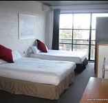 St Kilda Beach House - Tourism Canberra