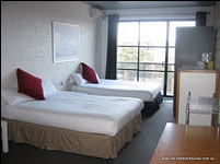 St Kilda Beach House - Tourism Canberra 0