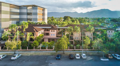Central Plaza Apartments - Tourism Canberra 0