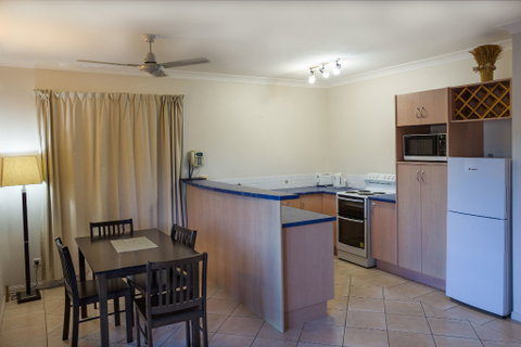Central Plaza Apartments - Tourism Canberra 1