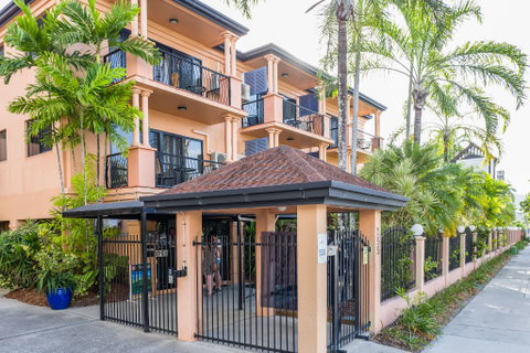 Central Plaza Apartments - Tourism Canberra 4