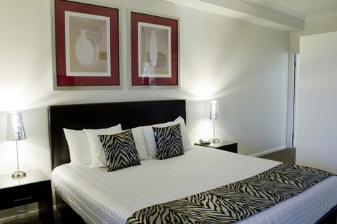 The Bay Apartments - Tourism Canberra 4