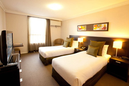 Wine Country Motor Inn - Tourism Canberra 1