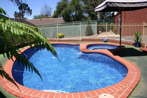 Sundowner Bendigo Golden Reef Motor Inn - Tourism Canberra 4