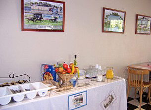Best Western Garden Court Motel - Tourism Canberra 4